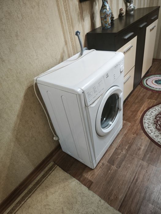 Машинка стиральная