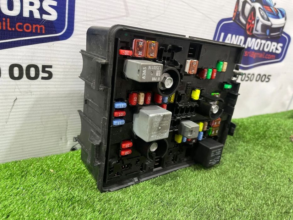 TABLOU PANOU SIGURANTE OPEL CORSA E 1.3 DIESEL 2016 COD OEM 39068007 39068007CP6 2014-2019