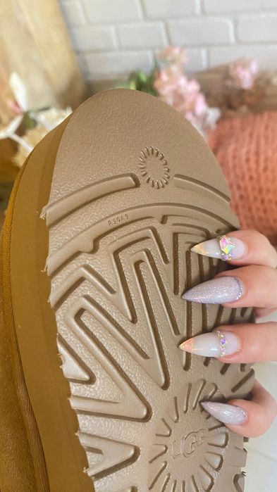 Апрески обувки н.37 / 39 UGG Tazz