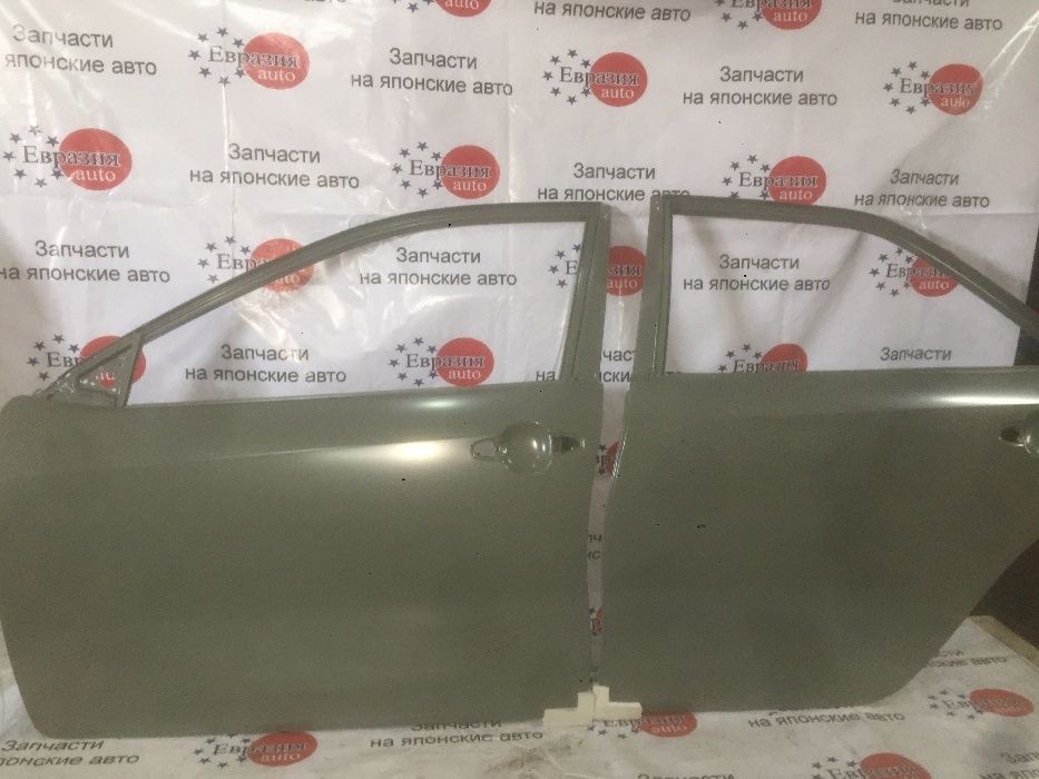Дверь передняя левая Toyota Camry 50-55 новая