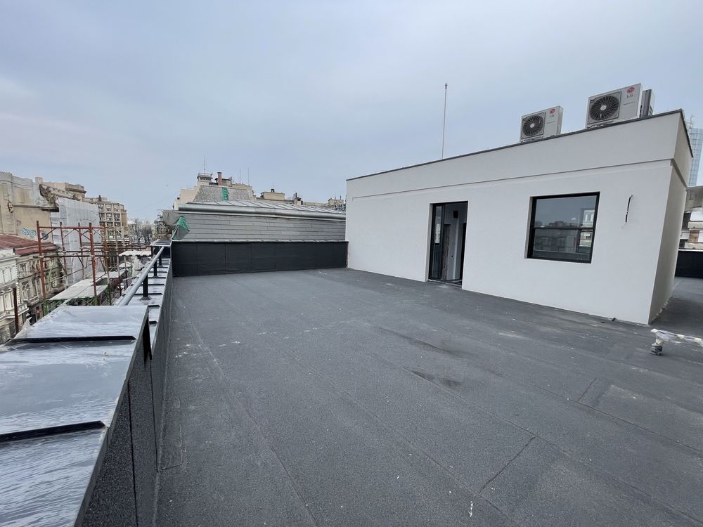 Propietar -Ultracentrai Bd Regina Elisabeta 33 / Rooftop - Skybar