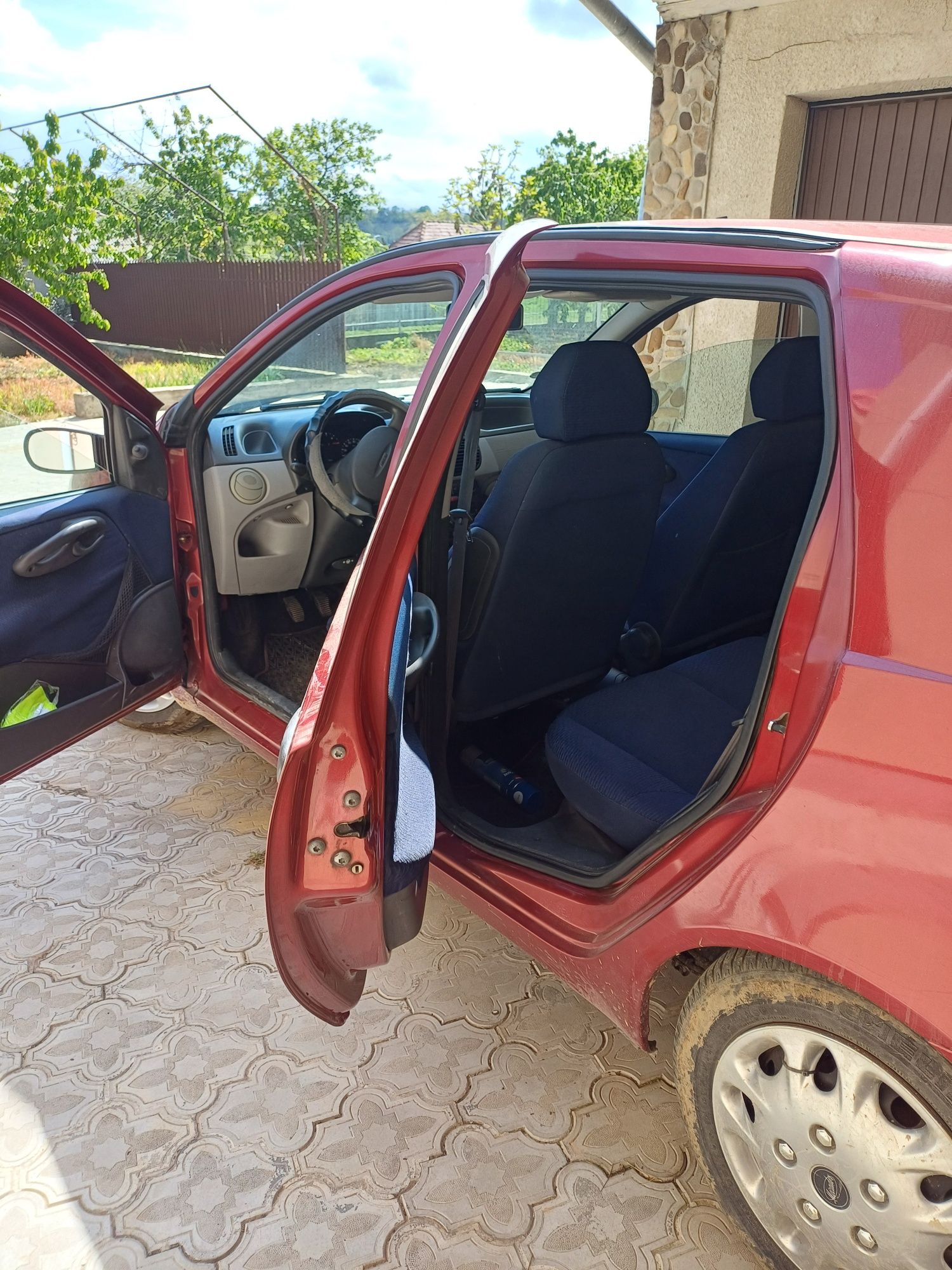 Vand  causa inutilizarii Fiat Punto kw  1242