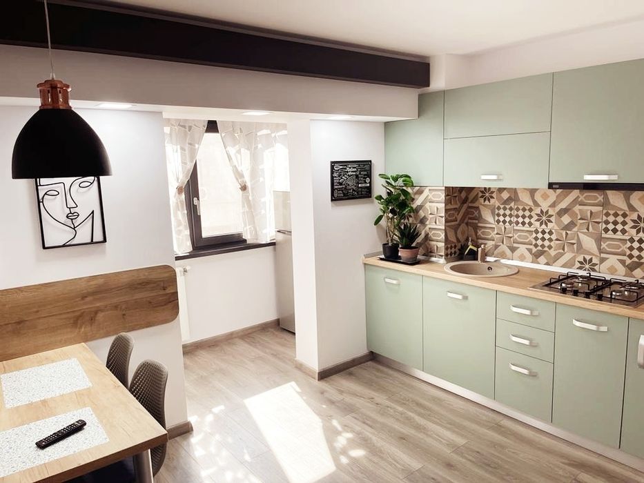 Cazare/REGIM HOTELIER. Bulevardul Cuza/Târg CRĂCIUN