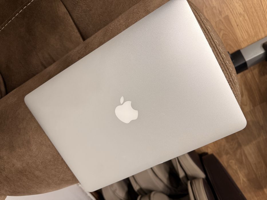 Vand Macbook Air 2014 512 GB SSD i7 8 GB Ram