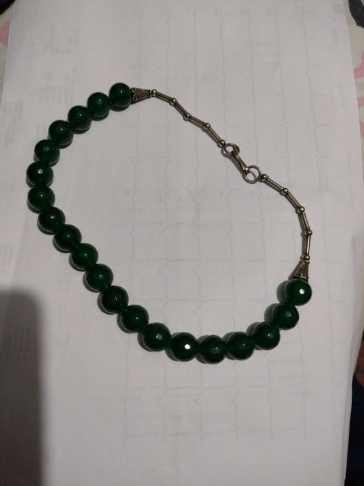 Vând Coliere pietre semiprețioase 1500 lei buc. Negociabil.