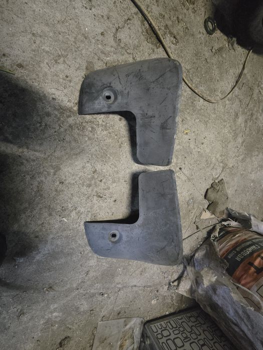 Продам задние брызговики mark 2 100 кузов