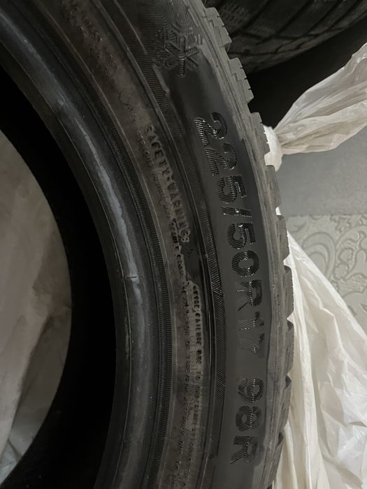 Продаю шины triangle 225/50/17