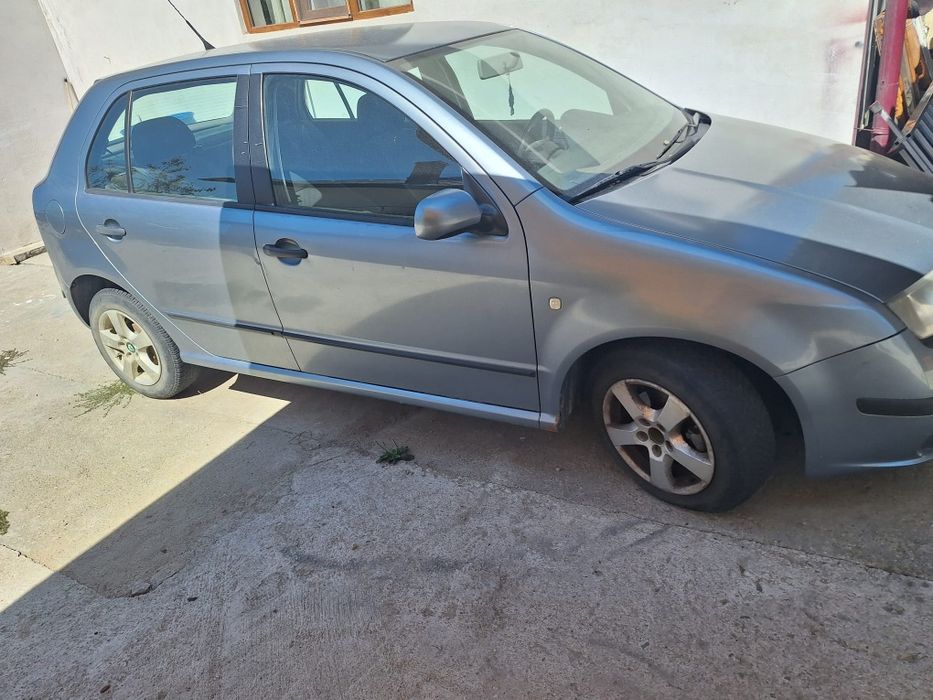 Vând Skoda Fabia 1.4 benzina