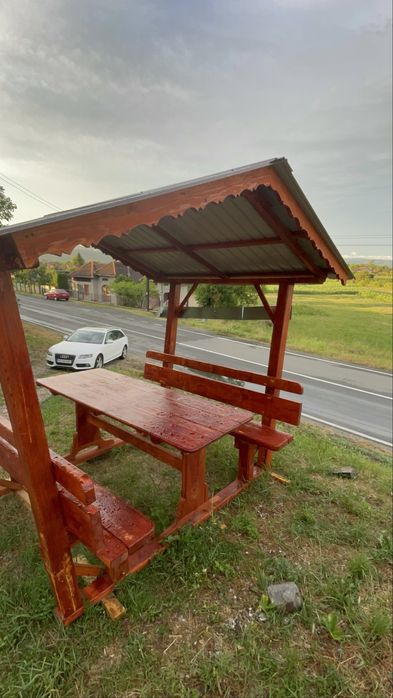 Vand foisor din lemn