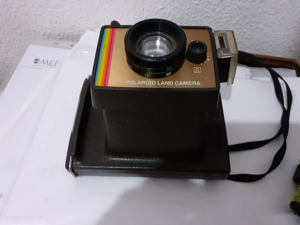 Aparat foto vintage Canon Prima zoom 76 siPolaroid  Camera de colectie
