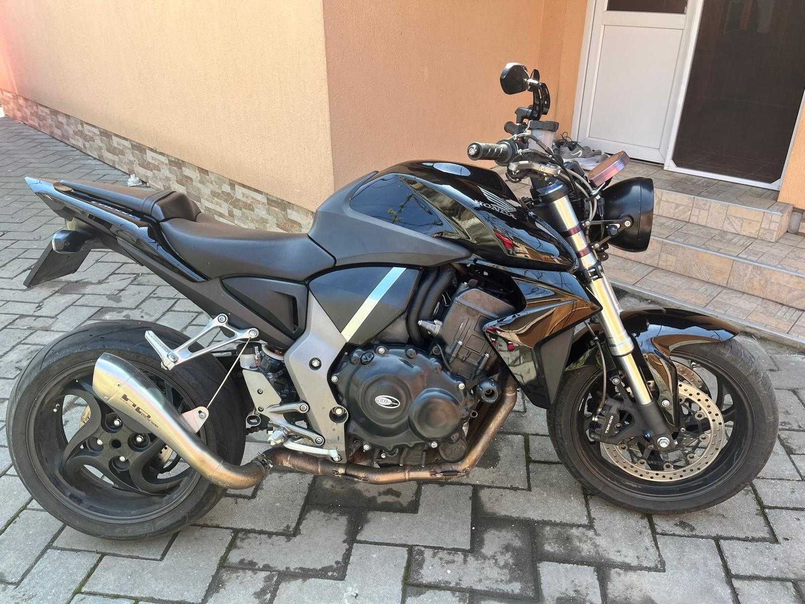 vand motocicleta Honda CB 1000 R