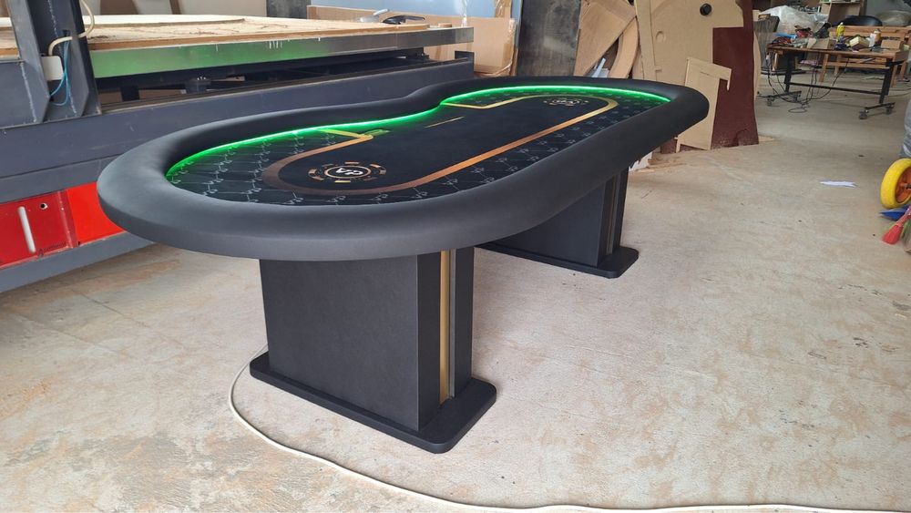 Masa poker customizata LED fabrica mese poker CustomTables.eu | STOC