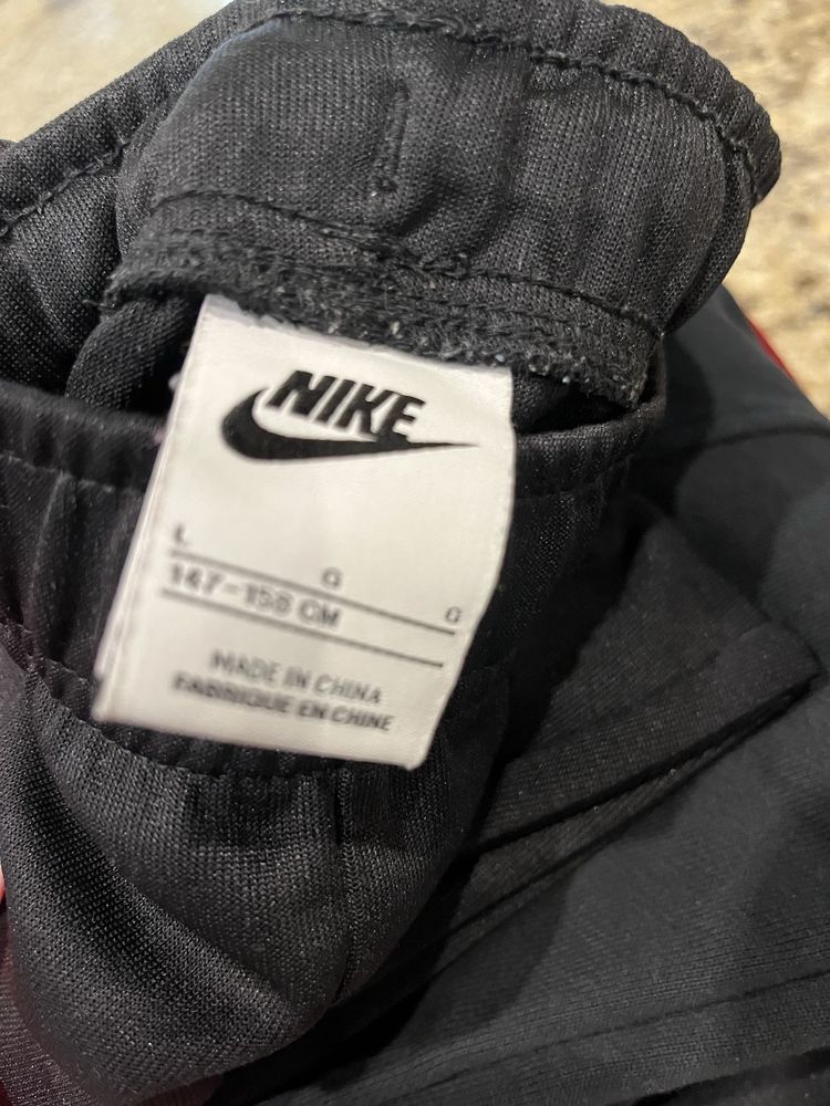Спортна долница CALVIN KLEIN и NIKE