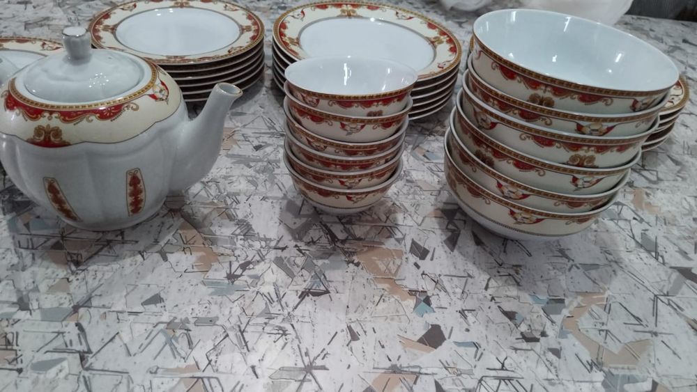 Продам сервиз чайный