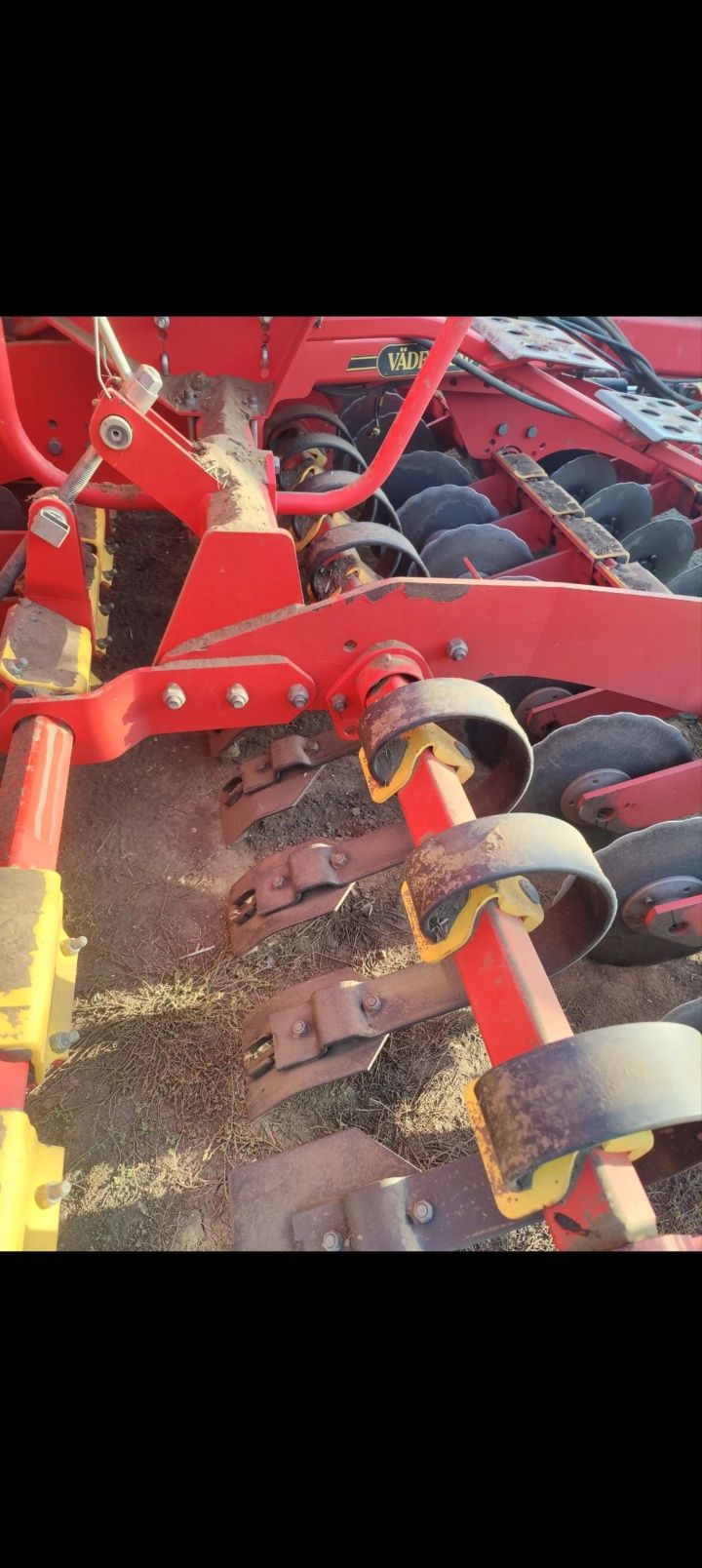 Semănătoare Vaderstad Rapid 400C -super XL- fertilizare!
VADERSTAD Ra