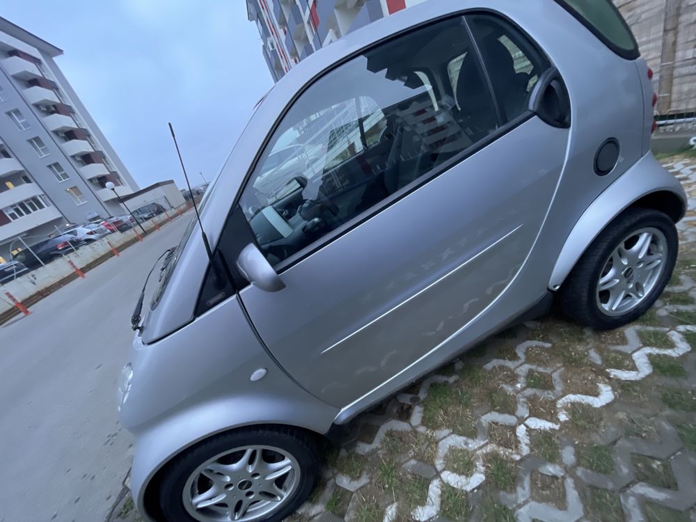 Vând smart fortwo