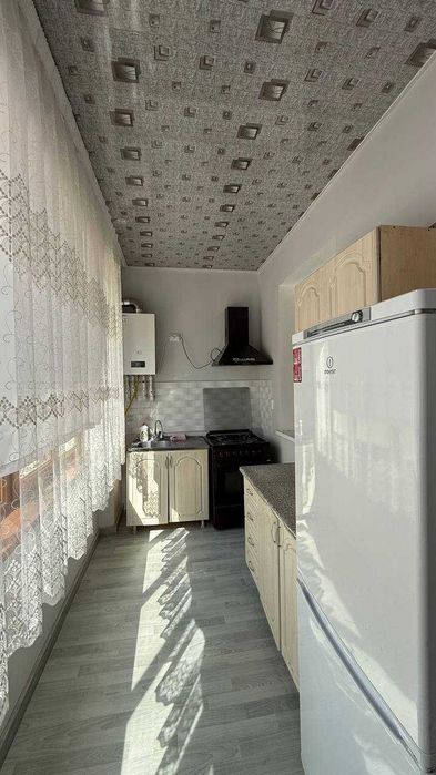 2 хонали, 3-қаватда квартира сотилади