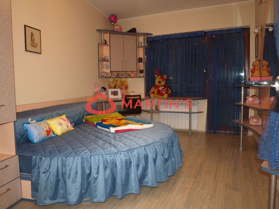 2-стаен в София-Красно Село площ 105 цена 650 евро