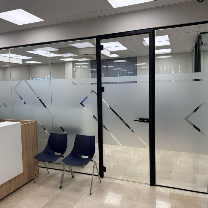 Оракал на стекла | Поклейка пленок | Матовая пленка