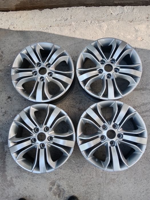 R16, ET45, J6,5 Мазда Хундай Ниссан Митсубиси Тайета Кия