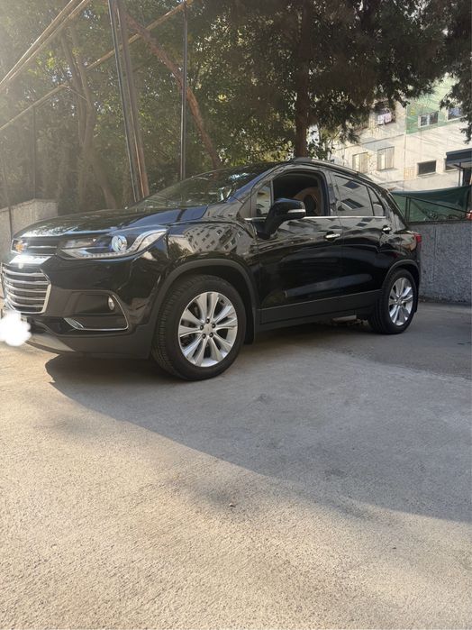 Tracker 1 Premier
