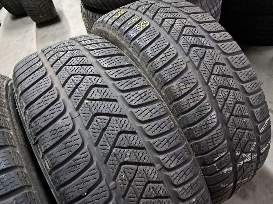 Anvelope second iarna 225 45 R18 Pirelli