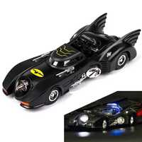 Метална Батман кола със звуци и светлини и инерционно задвижване
