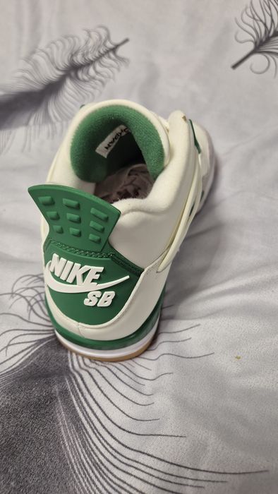 Jordan 4 SB Pine Green nike