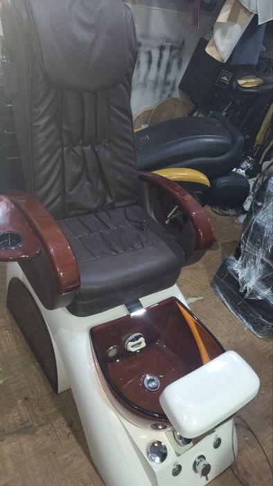 Продаётся педикюрное кресло