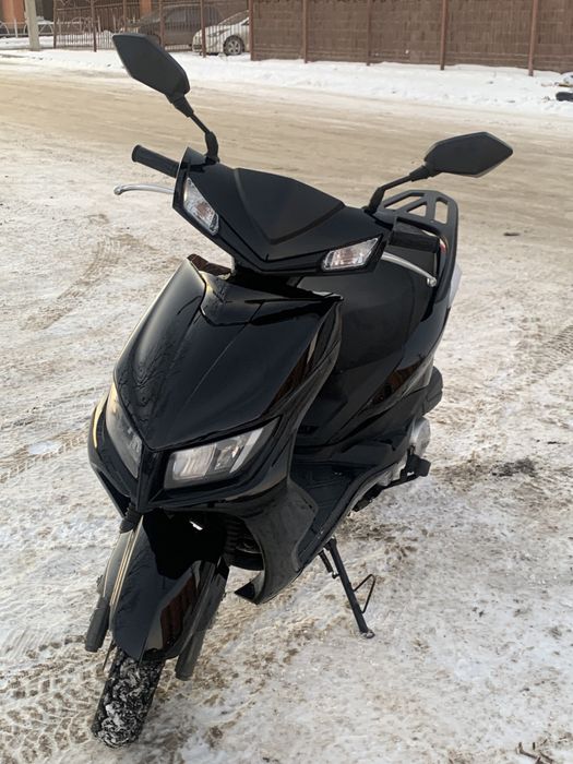 Продам скутер  китайский