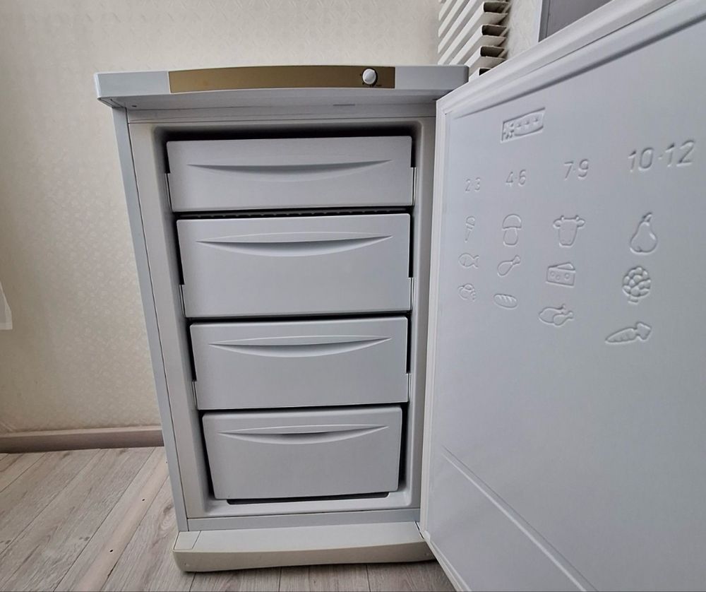 Морозильник indesit