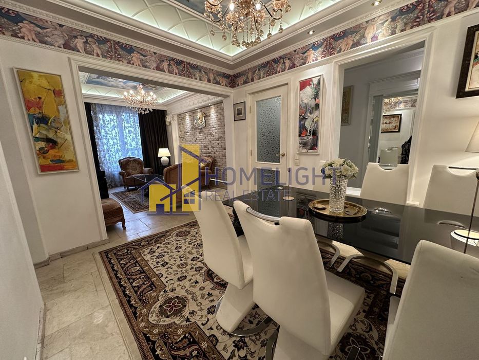 Продава се Тристаен апартамент в София, Център - 84 кв.м за 4155 €/кв.м - Снимка #2