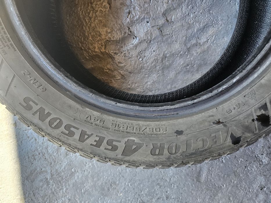 205 55 16 m+s goodyear allseason