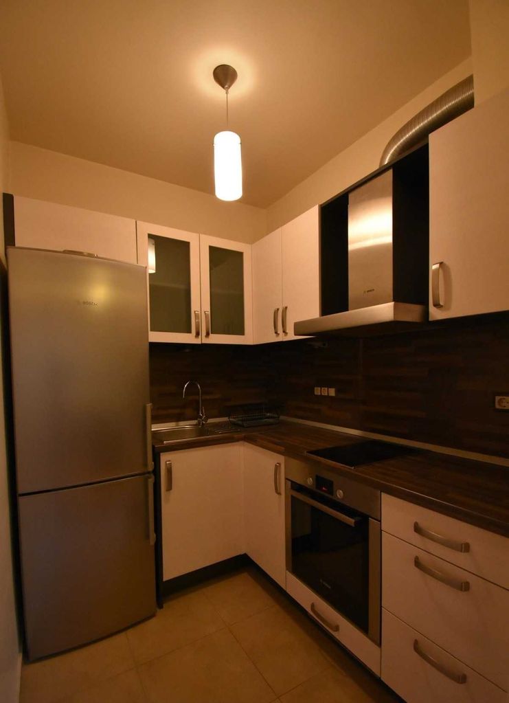 Дава се под наем Двустаен апартамент в София, Лозенец - 65 кв.м за 750 € - Снимка #4