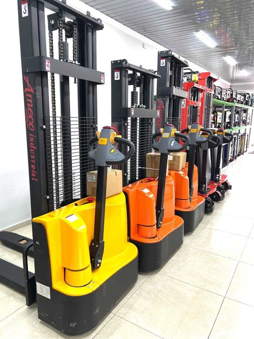Электрический самоходный штабелер Ameco Industrial CTQB 1.5 т, 2.5 м