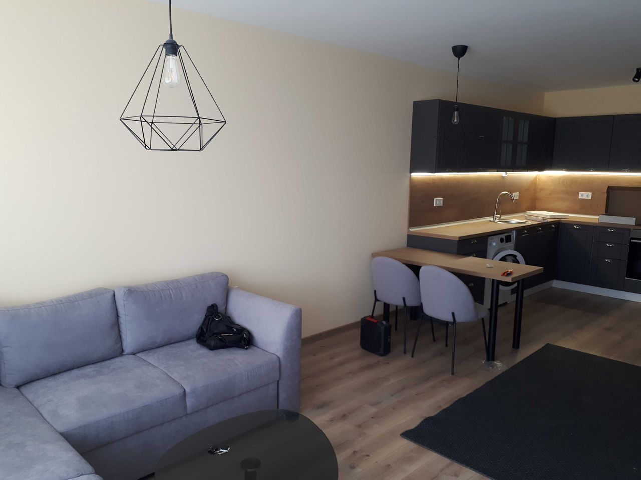 Дава се под наем Двустаен апартамент в София, Овча купел - 65 кв.м за 484.5 € - Снимка #2
