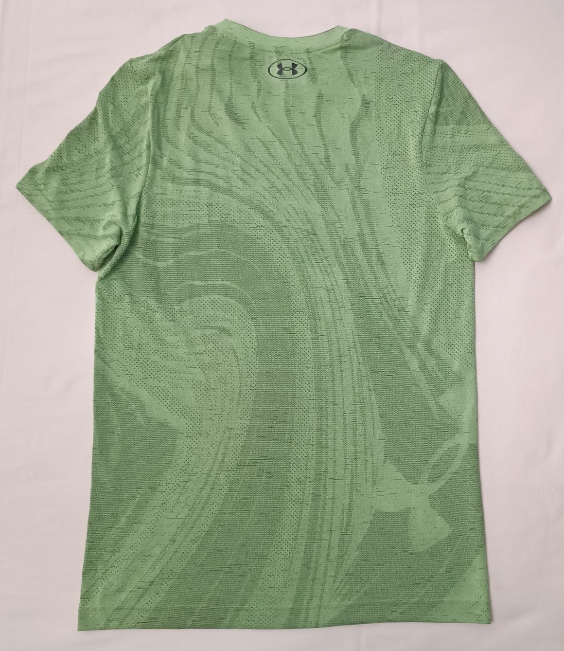 Under Armour UA Tee оригинална тениска S спорт фитнес фланелка