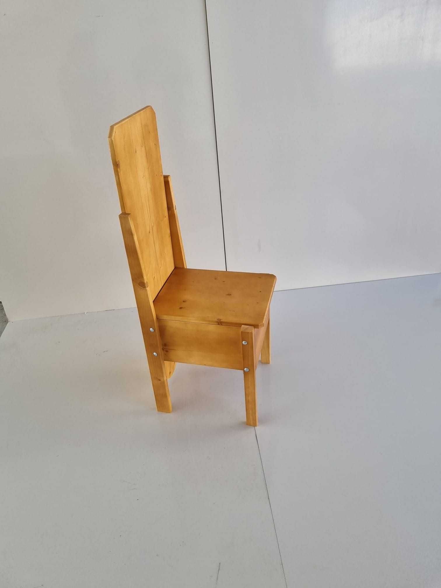 Masa de calcat care se face scaun ,din lemn