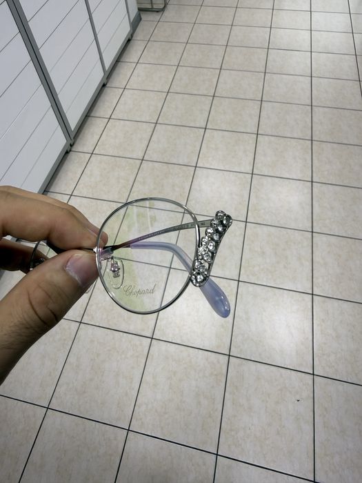 Стильная оправа от Chopard