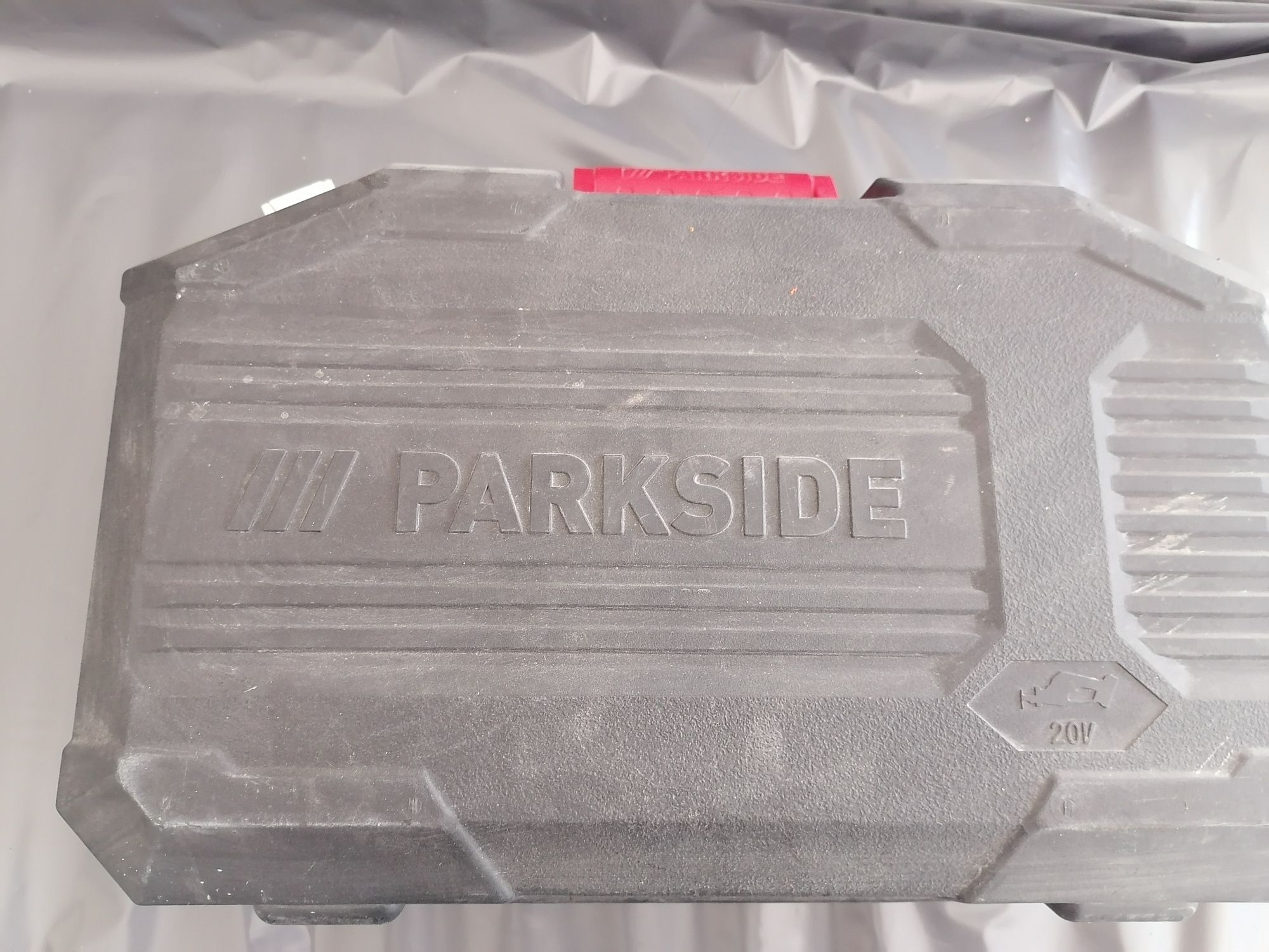Продавам акумулаторен трион  Парксайд / Parkside / 20V в гаранция