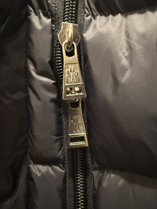Дамско зимно яке MONCLER - размер М, черно, чисто ново, неупотребявано