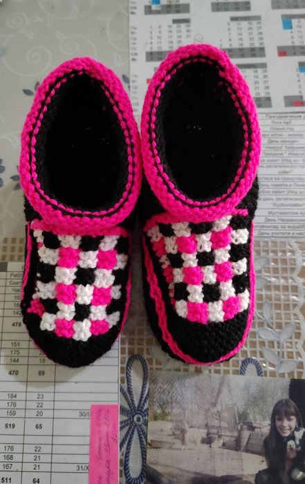 Вяжу на заказ детские пинетки, тапочки