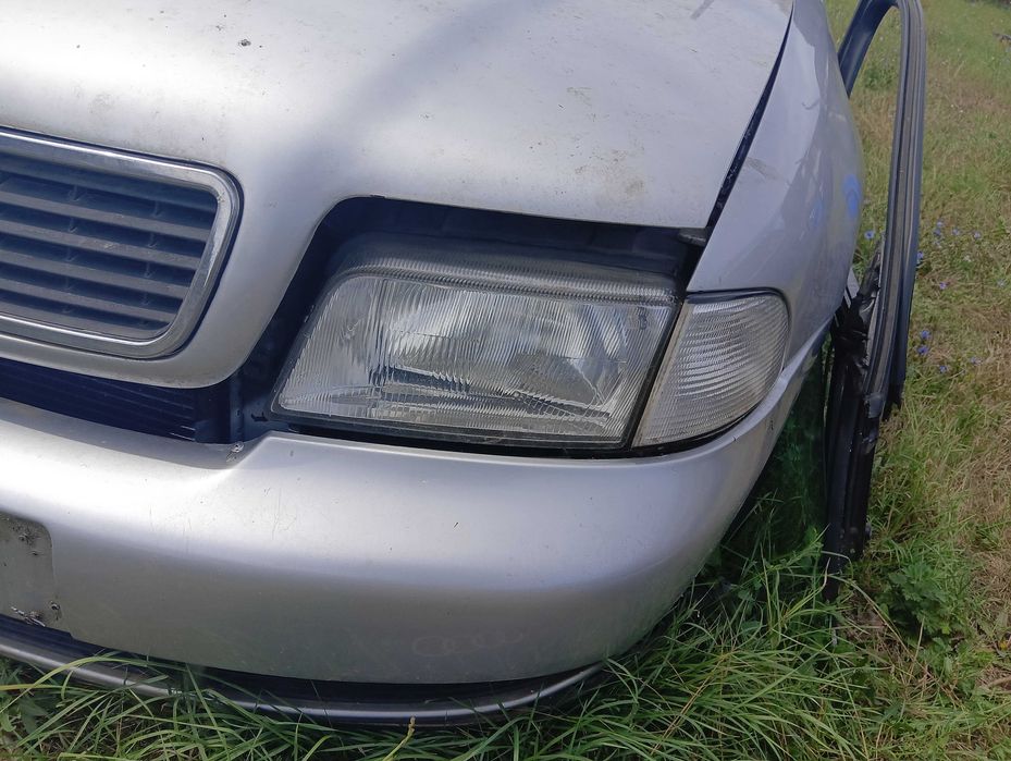 Оригинални фарове за audi a4 b5