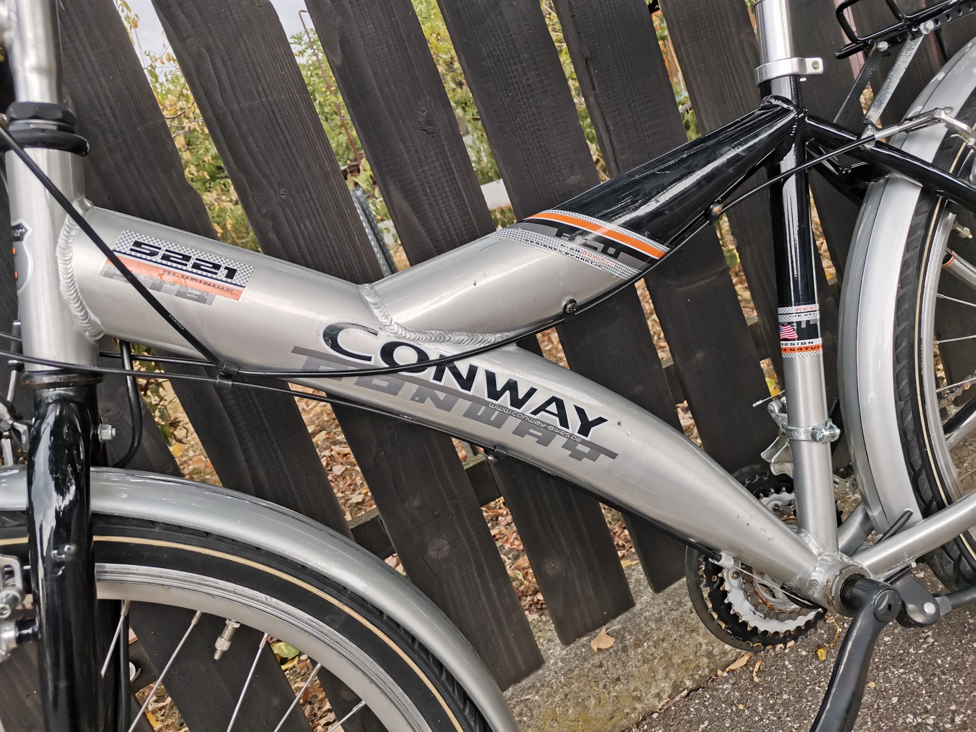 Bicicleta Conway Aluminiu