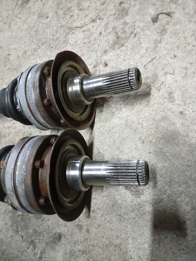 Задни полуоски BMW E39 520i Touring