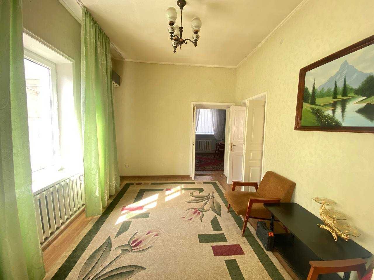 Аренда Дом возле Челси, Караван, ул А. Каххара можно под офис