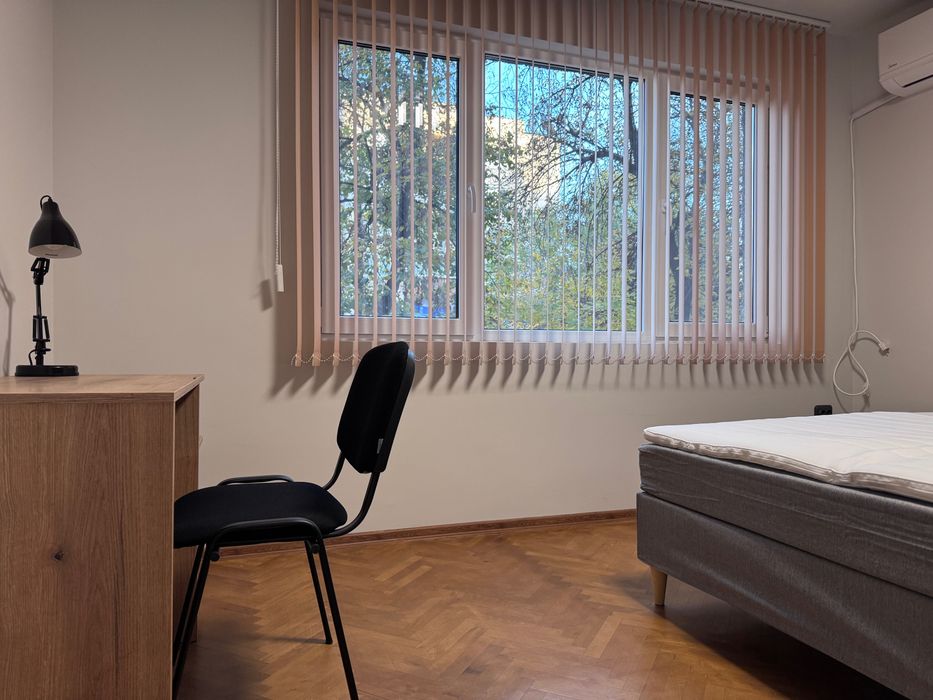 Дава се под наем Тристаен апартамент в Пловдив, Център - 90 кв.м за 680 € - Снимка #5