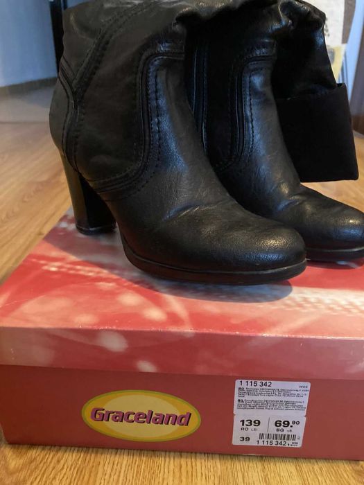 Дамски черни ботуши на ток Грейсланд / Black boots Graceland