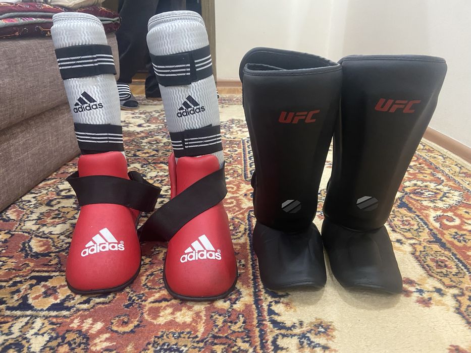 продам экиперовку по кикбоксингу хорошего качества почти новые