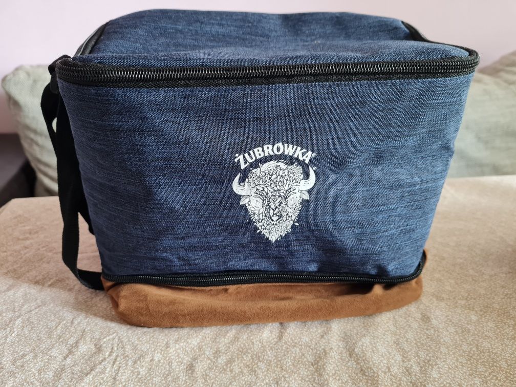 Хладилна чанта Zubrowka